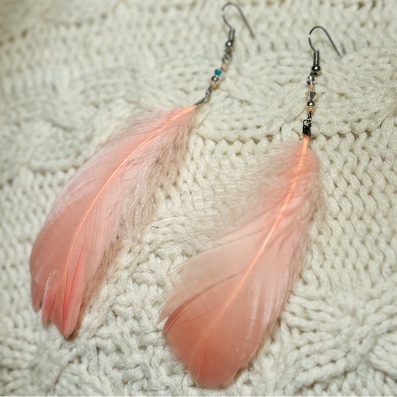 🪶 Peachy-Pink Boho Feather Festival Earrings | OOAK Handcrafted With Love 🍑 - Picture 3 of 13